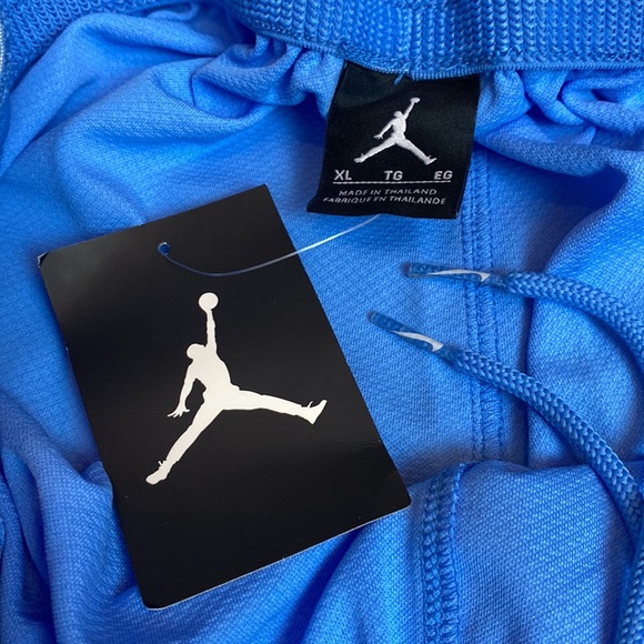 Jordan Basketball Shorts - Size XL - 724828 413 - Picture 4 of 6